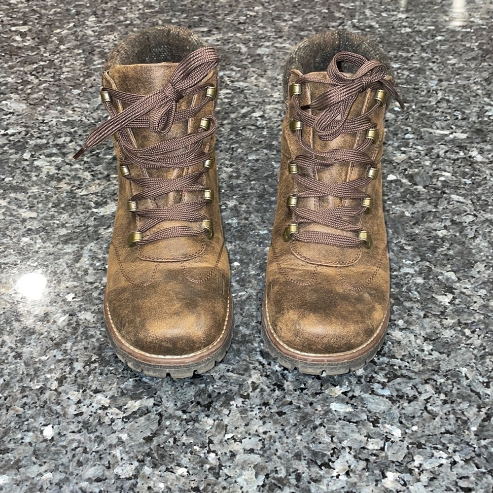 Women’s Brown Sonoma Brand Ankle Boot’s Size 9.5